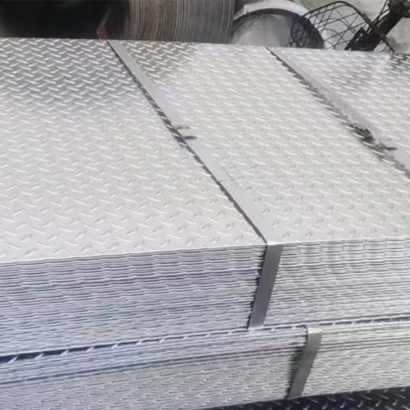 চেকার্ড স্টিল প্লেট